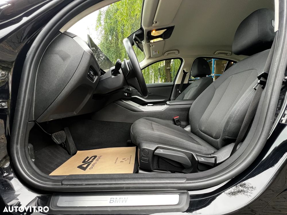 BMW Seria 3 318i AT - 17