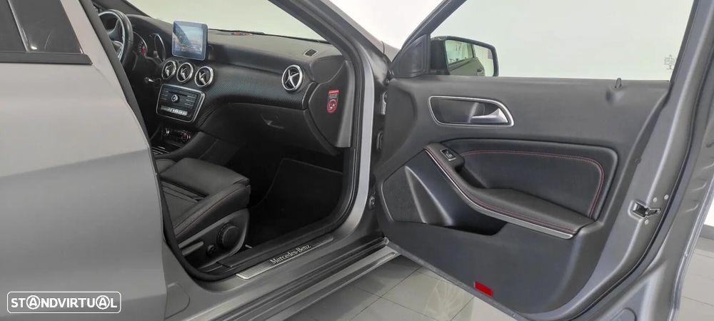 Mercedes-Benz A 180 d AMG Line - 22
