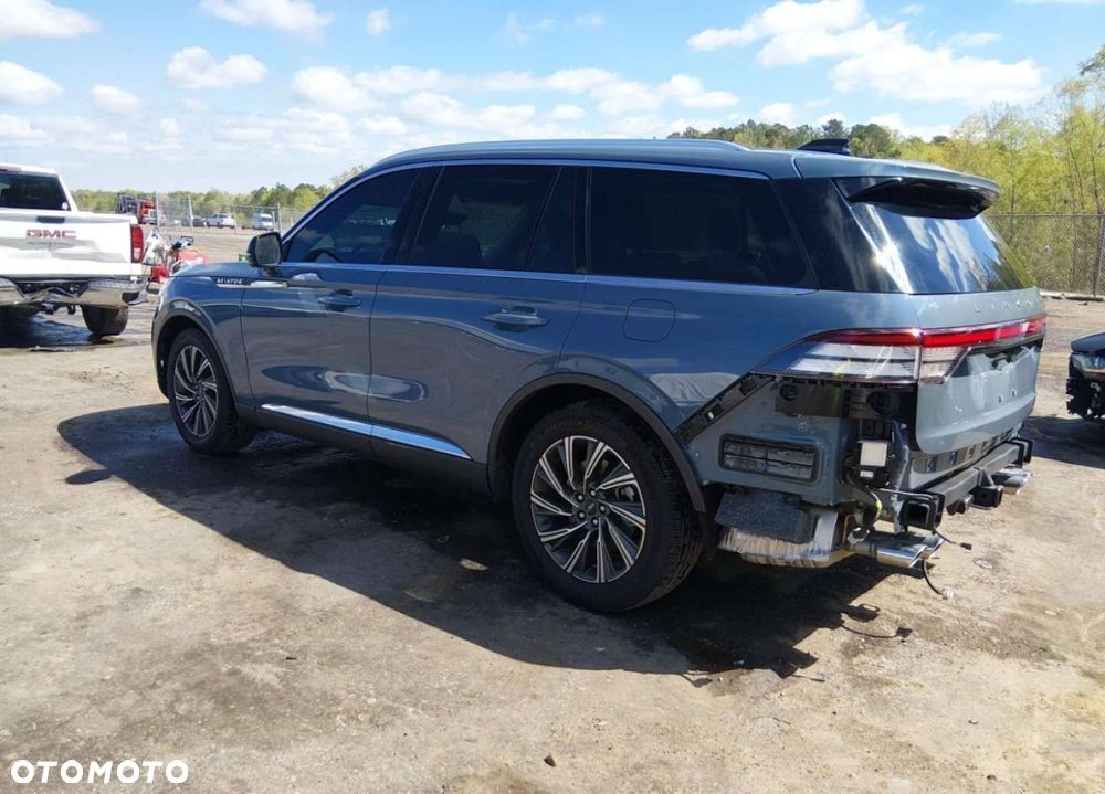 Lincoln Aviator - 5