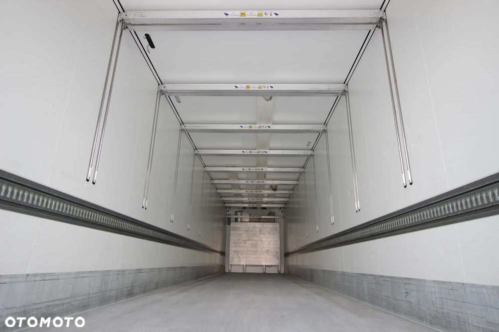 Schmitz Cargobull FP 60 V7 Thermo King SLXi 300 / DOPPELSTOCK / Oś Podnoszona /ŚCIANA 7 CM / - 23