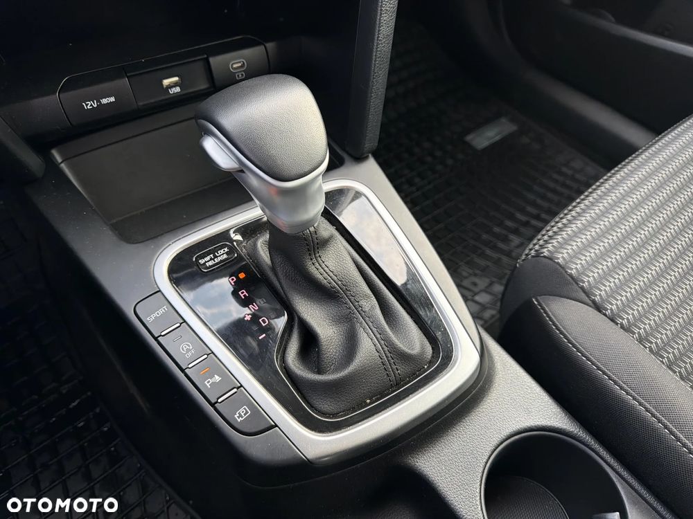 Kia Ceed 1.5 T-GDI M DCT - 19