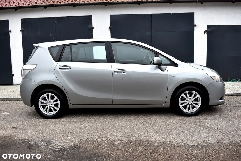 Toyota Verso 1.8 Multidrive Edition - 4