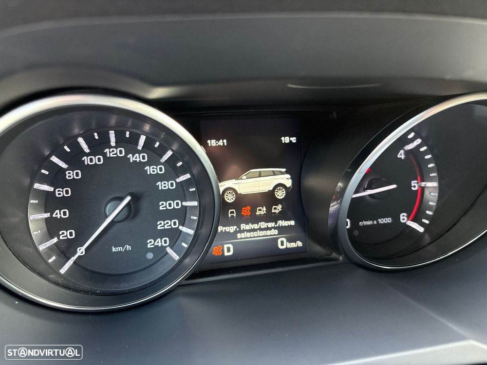 Land Rover Range Rover Evoque 2.2 TD4 Prestige Auto - 25