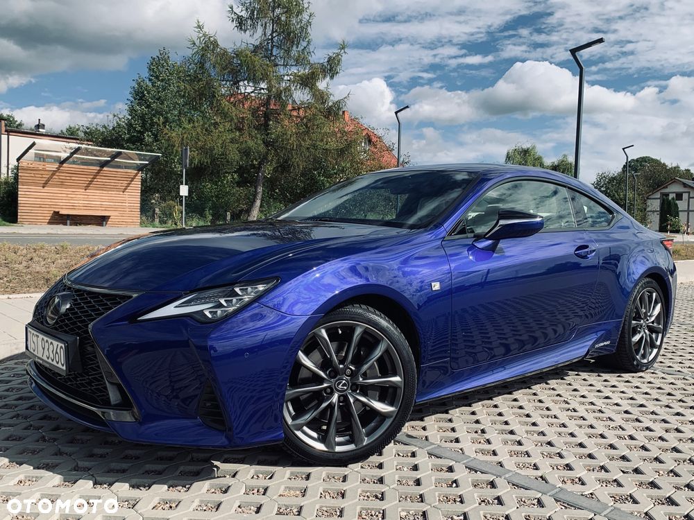 Lexus RC - 3