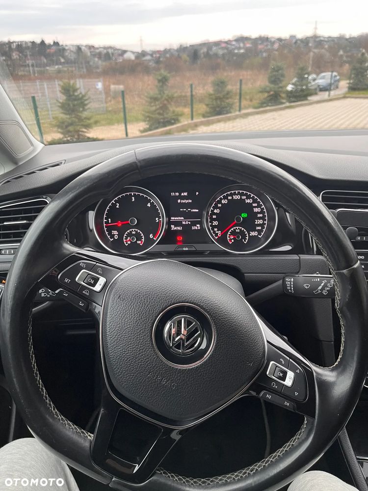 Volkswagen Golf 2.0 BlueTDI DSG Cup - 9