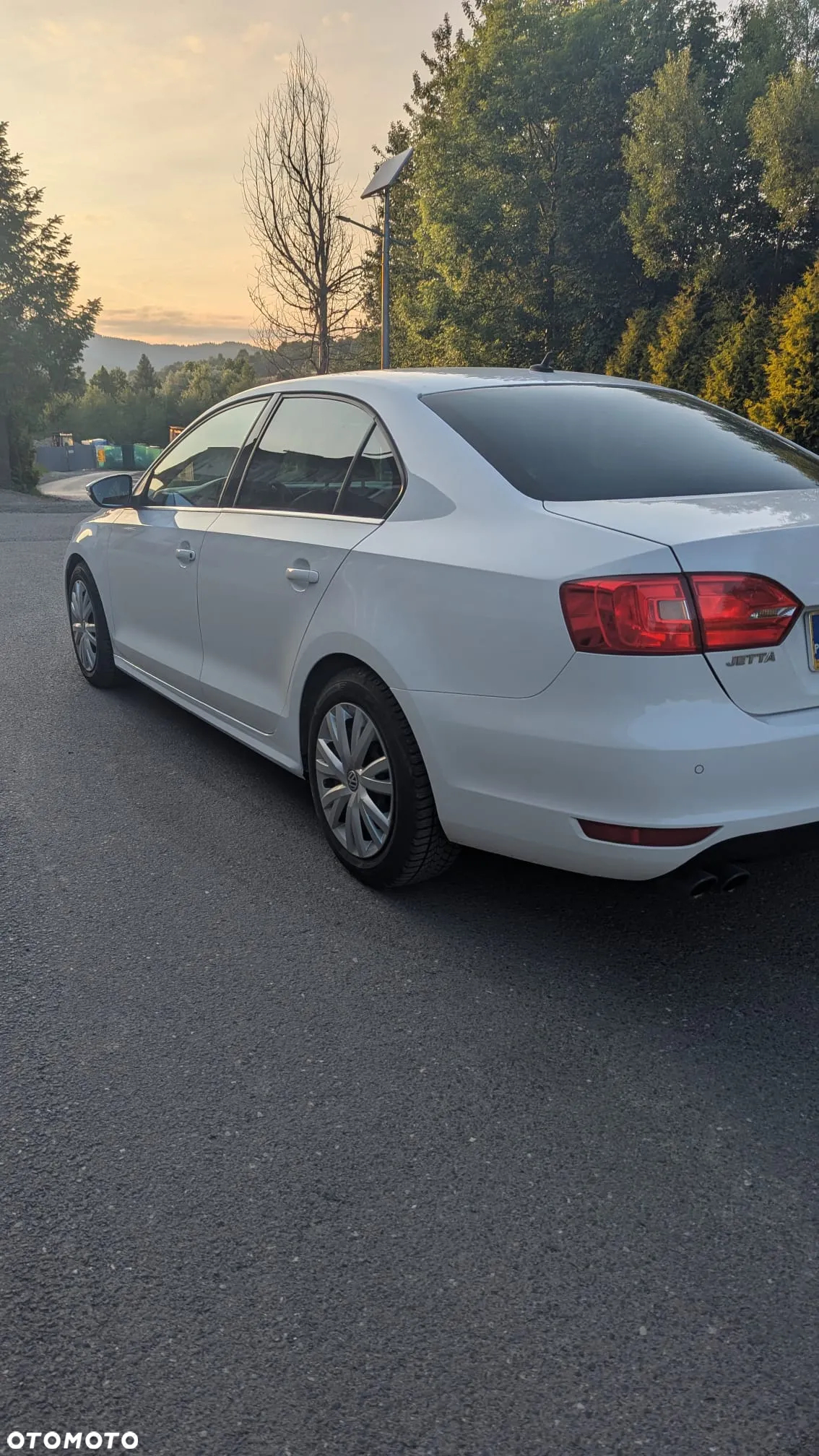 Volkswagen Jetta 2.0 TDI DSG Highline - 10