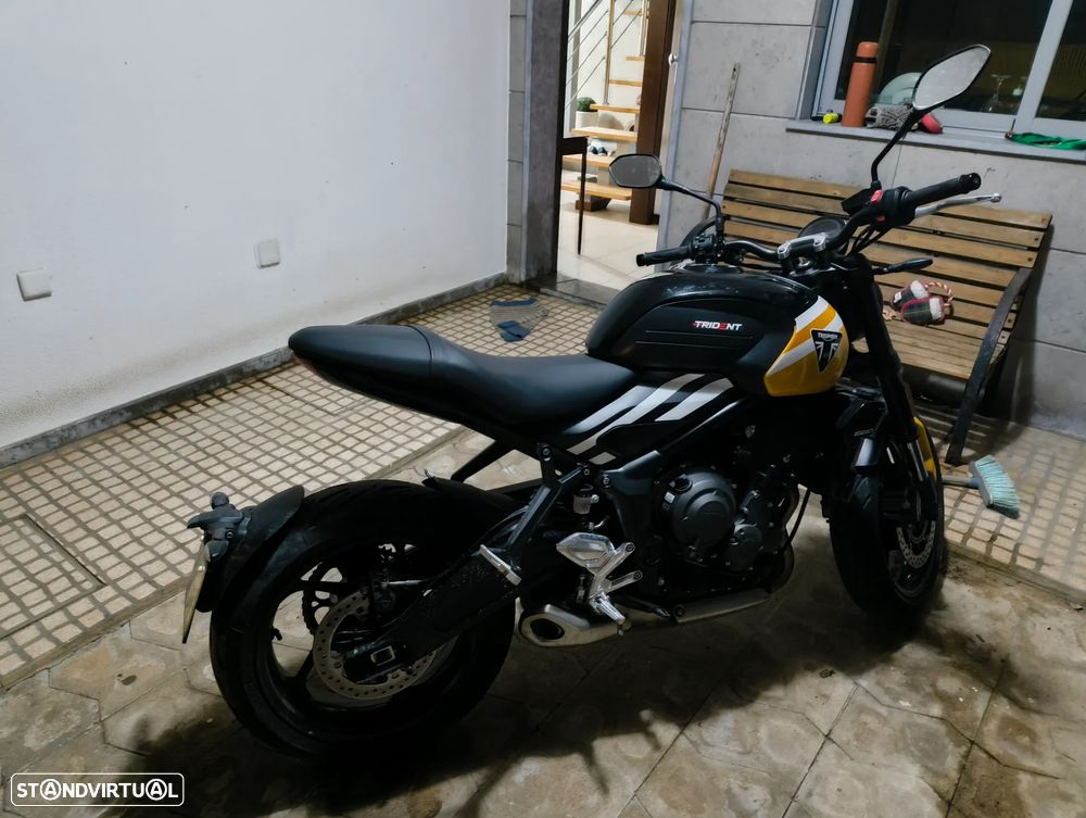 Triumph Trident - 5