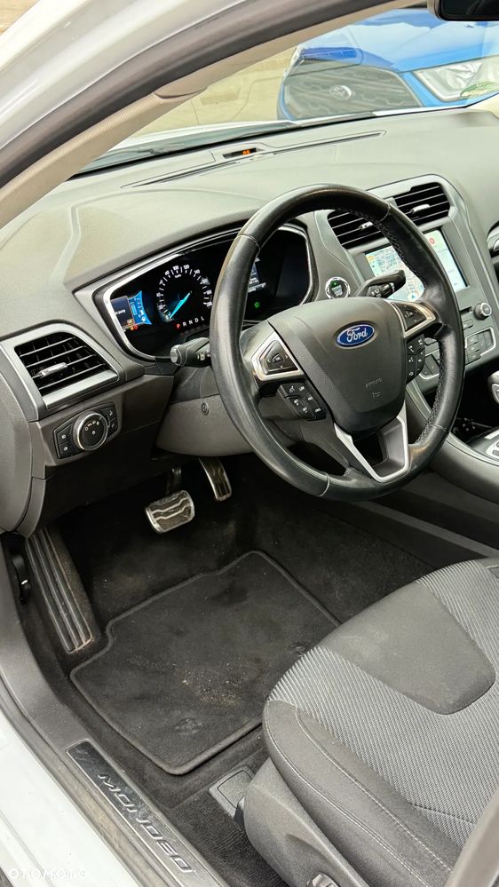 Ford Mondeo - 14