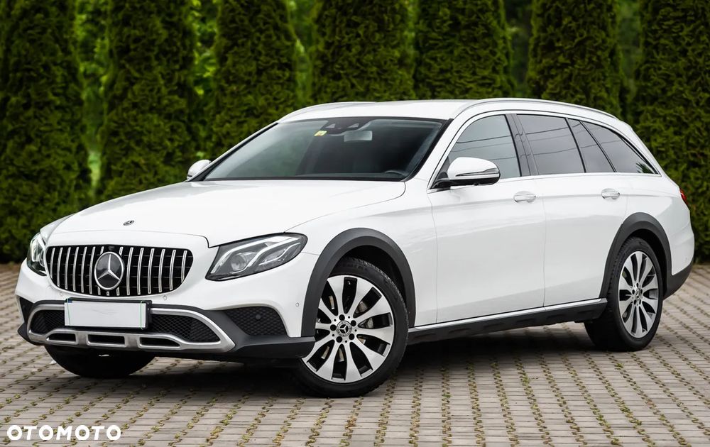 Mercedes-Benz Klasa E 220 d 4Matic All-Terrain 9G-TRONIC Exclusive - 6