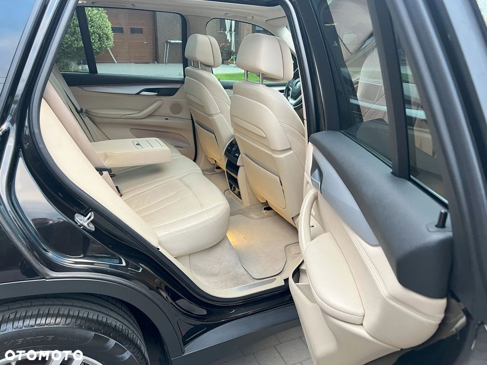 BMW X5 xDrive25d - 23