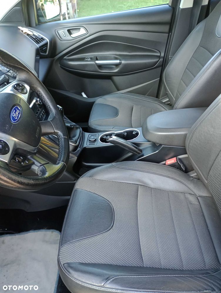 Ford Kuga - 6