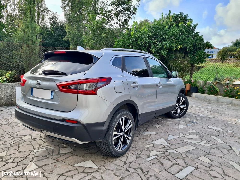 Nissan Qashqai 1.2 DIG-T N-Connecta 18 - 25