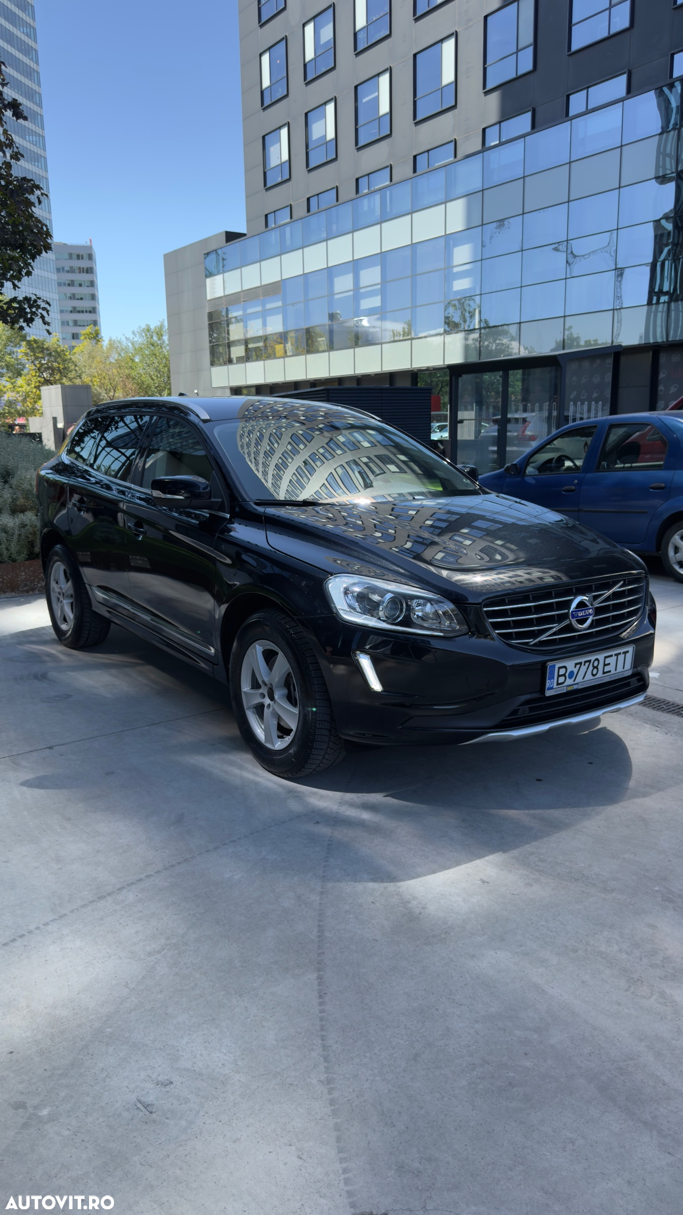 Volvo XC 60 D5 AWD Momentum - 10