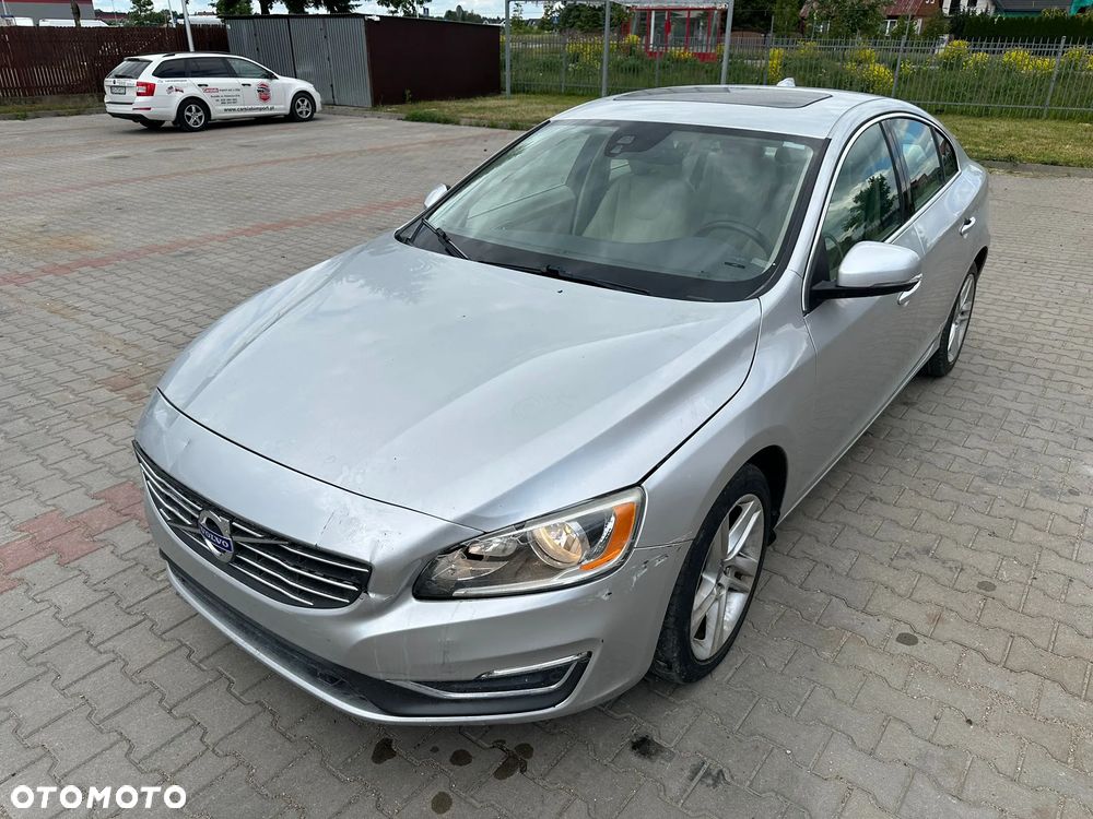 Volvo S60 - 1