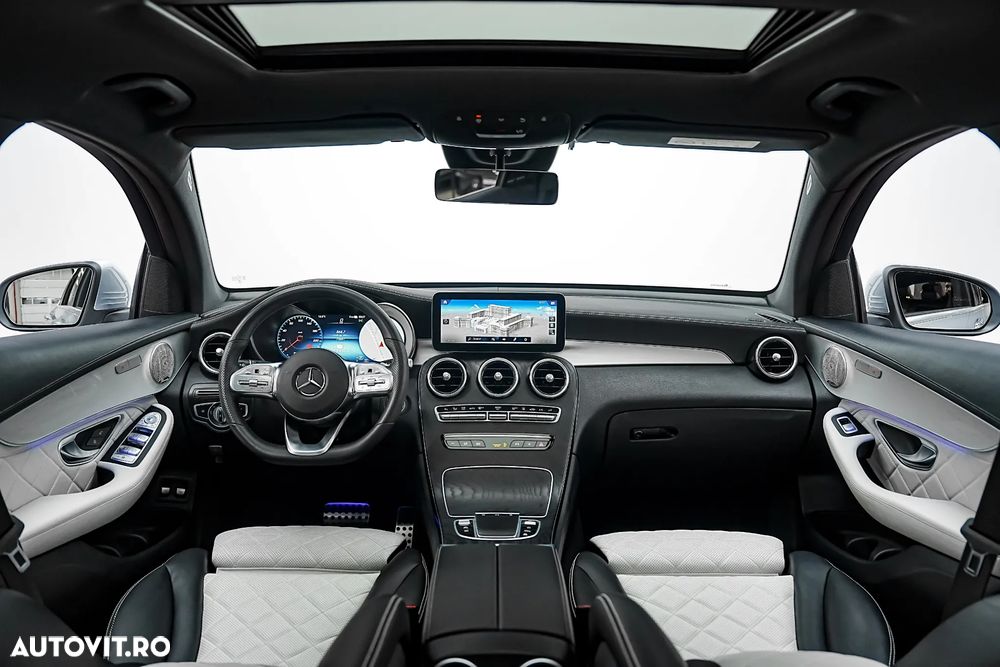 Mercedes-Benz GLC Coupe 300 e 4Matic 9G-TRONIC AMG Line Plus - 2