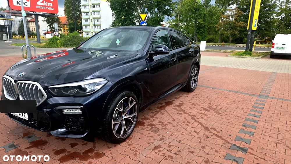 BMW X6 xDrive30d mHEV - 11