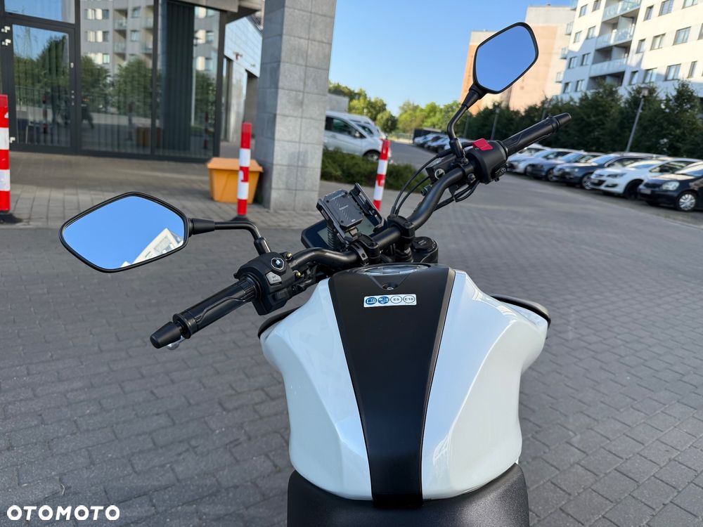 Honda CB - 27