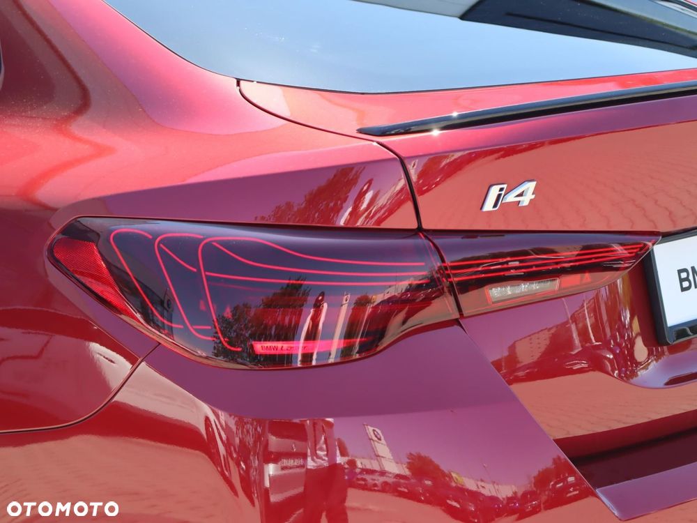 BMW i4 - 24