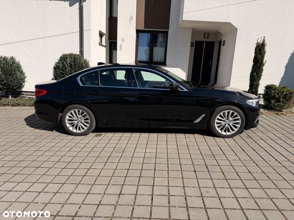 BMW Seria 5 518d Luxury Line - 3