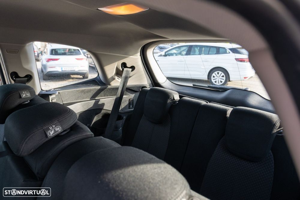 BMW 218 Gran Tourer d 7L - 14