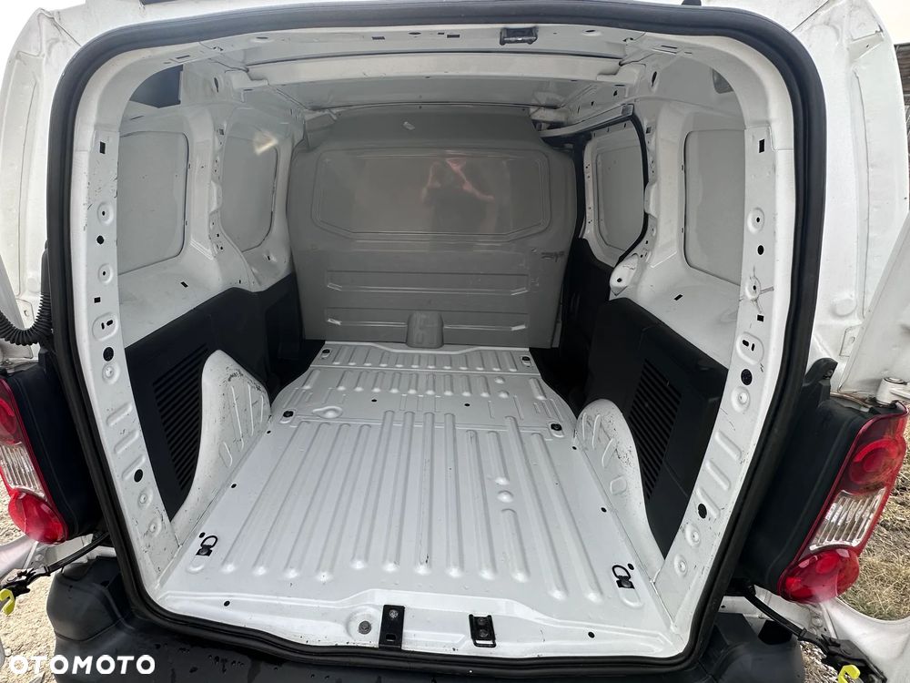 Peugeot Partner - 13
