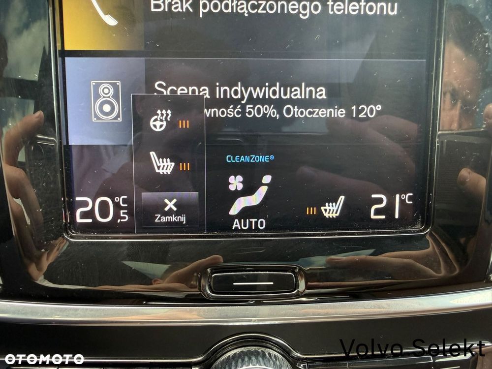 Volvo V90 Cross Country - 23