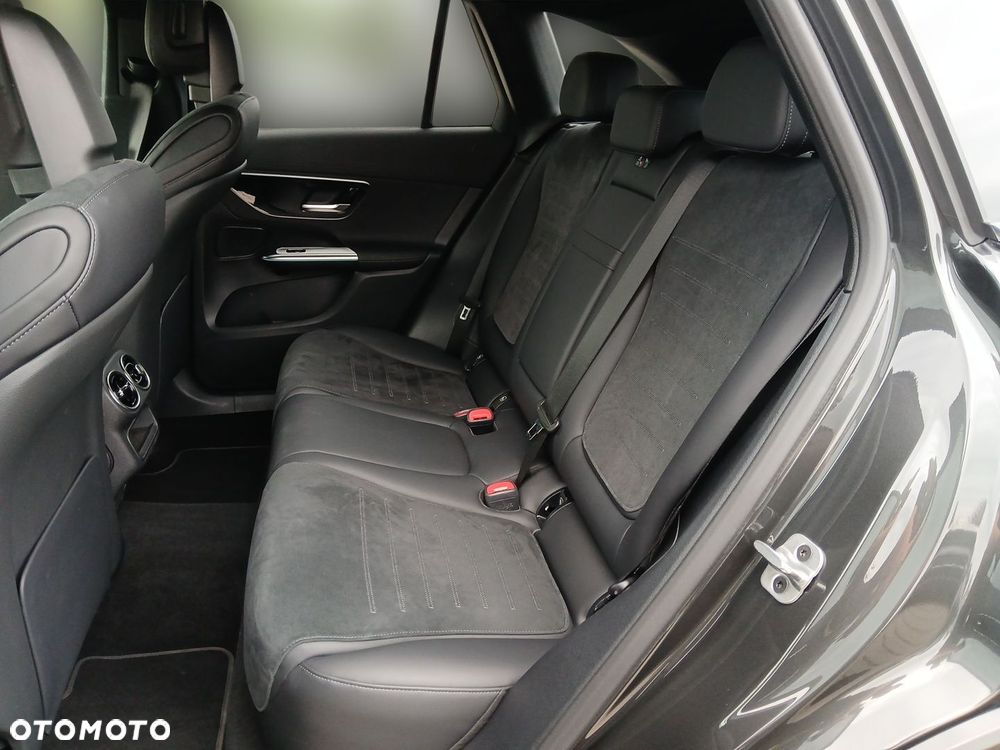 Mercedes-Benz GLC 200 d mHEV 4-Matic AMG Line - 19