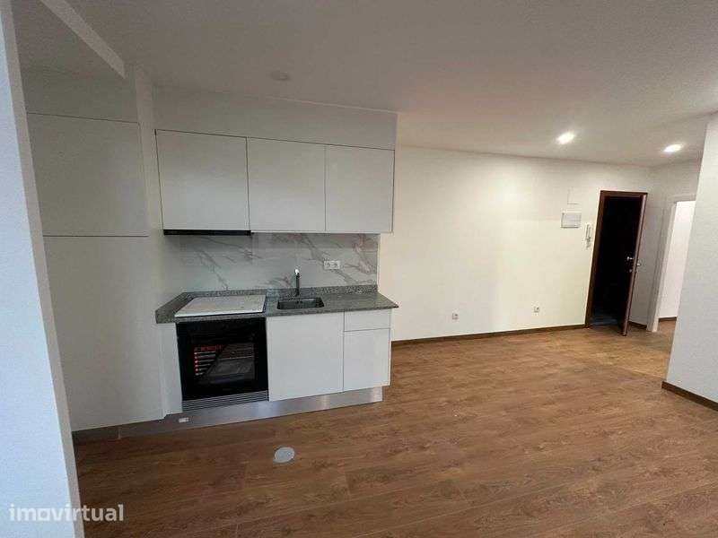 apartamento T1 renovado no centro do porto - Grande imagem: 5/8