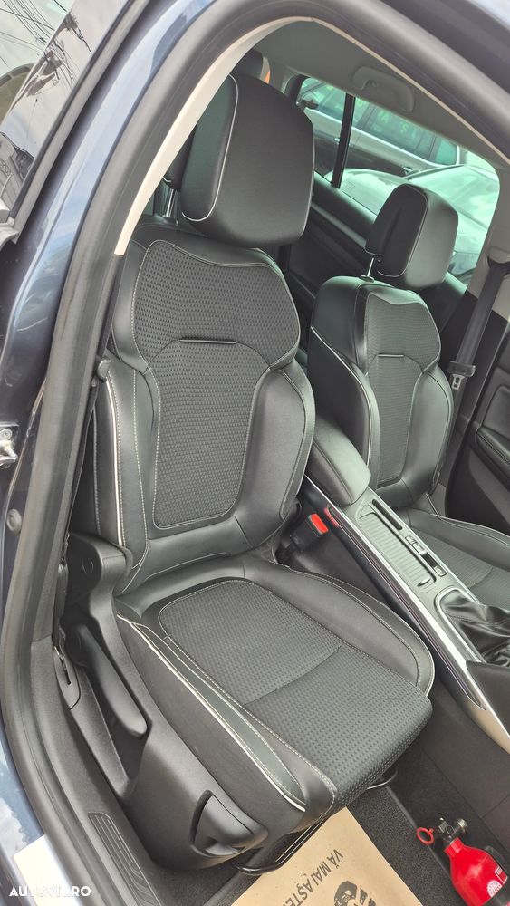Renault Megane BLUE dCi 115 BOSE EDITION - 6