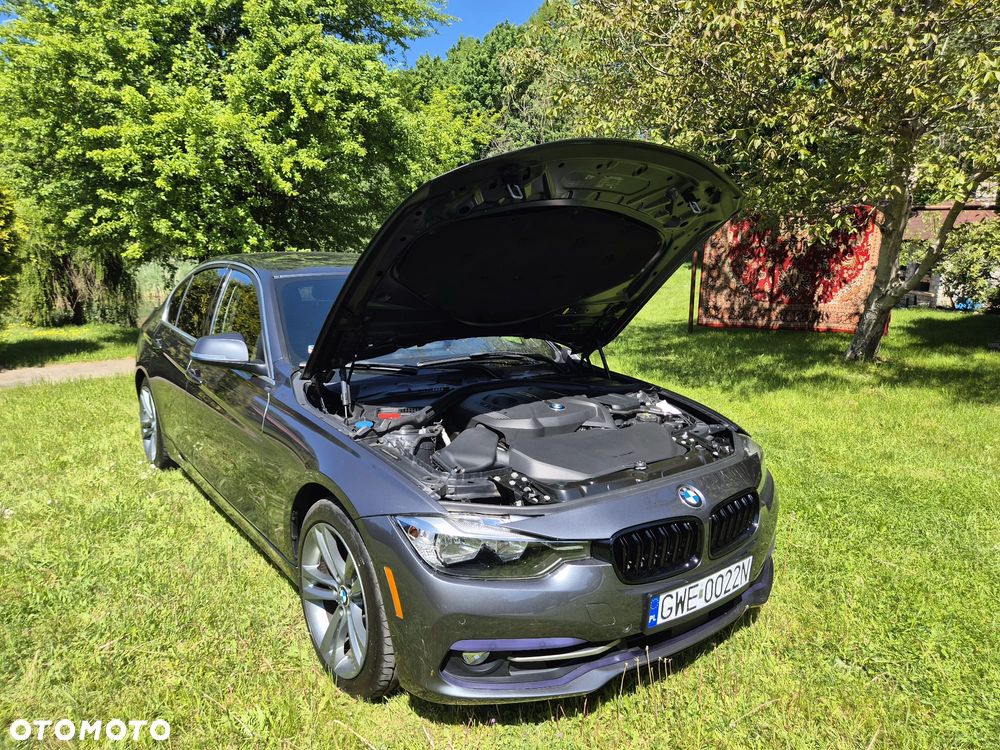 BMW Seria 3 330i Edition Luxury Line Purity - 28