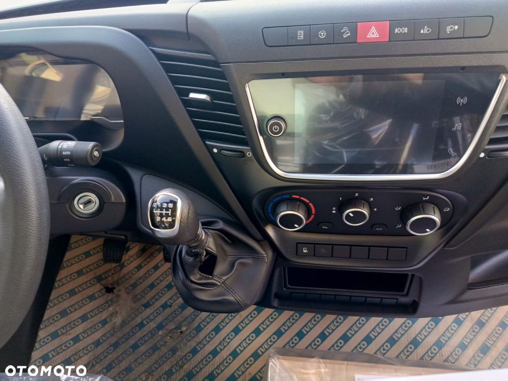 Iveco Daily / Pewny partner w biznesie ! - 15