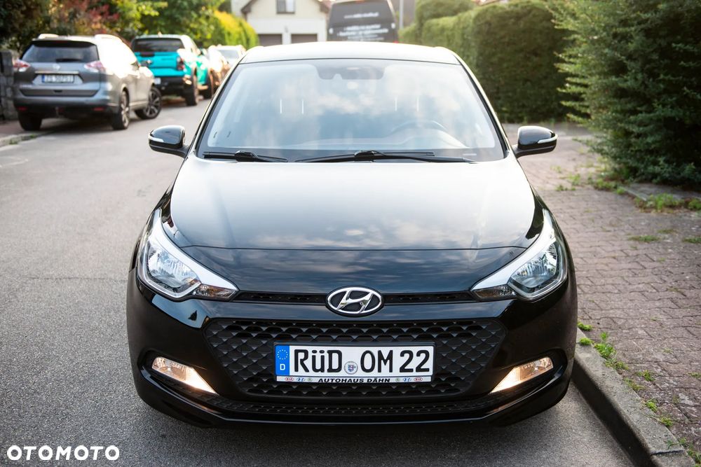 Hyundai i20 blue 1.2 Advantage - 2