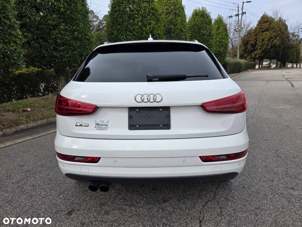 Audi Q3 2.0 TFSI Quattro S tronic sport - 4