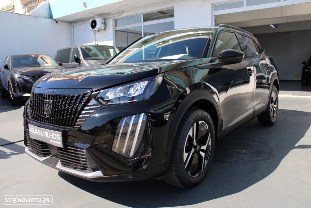 Peugeot 2008 1.2 PureTech Allure EAT8 - 4