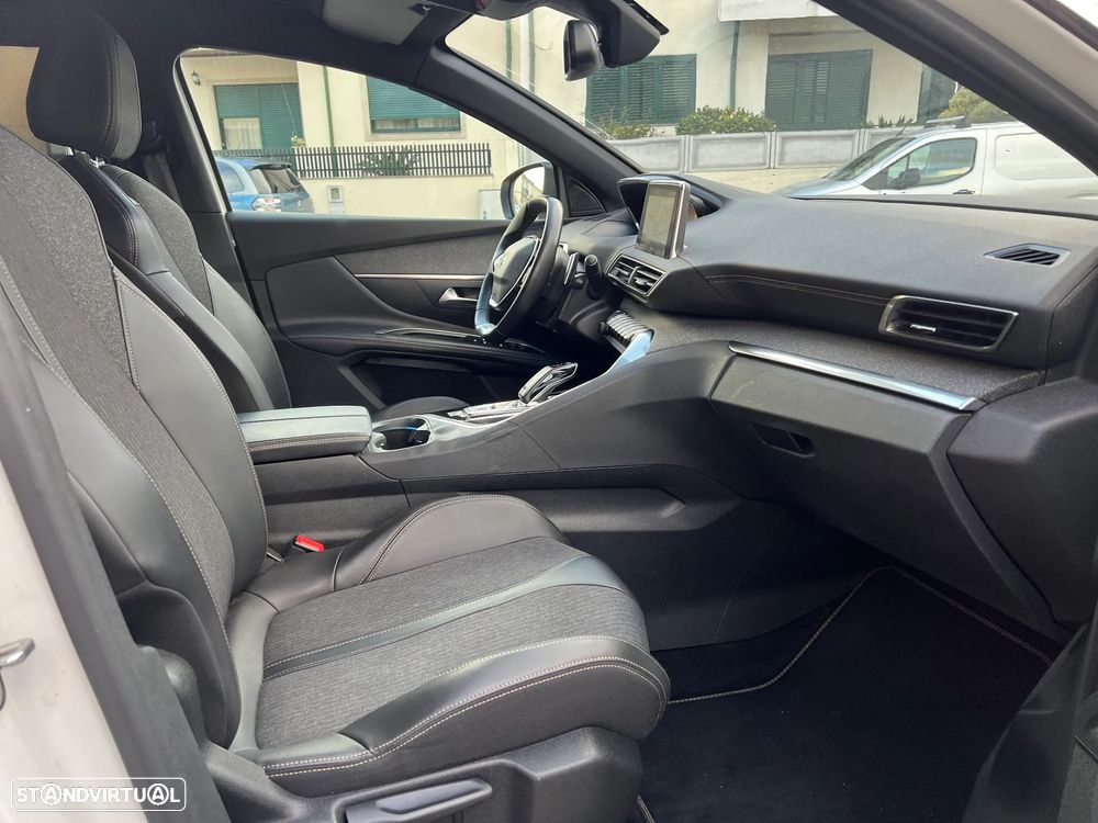 Peugeot 5008 1.5 BlueHDi GT Line EAT8 - 14