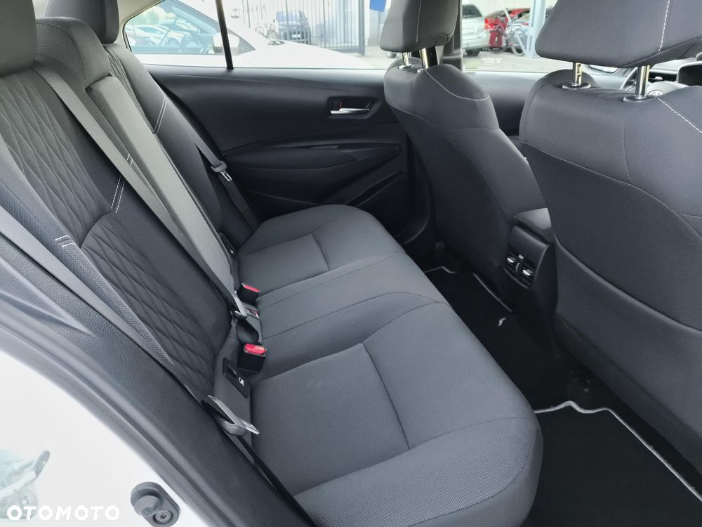 Toyota Corolla 1.8 Hybrid Comfort - 13