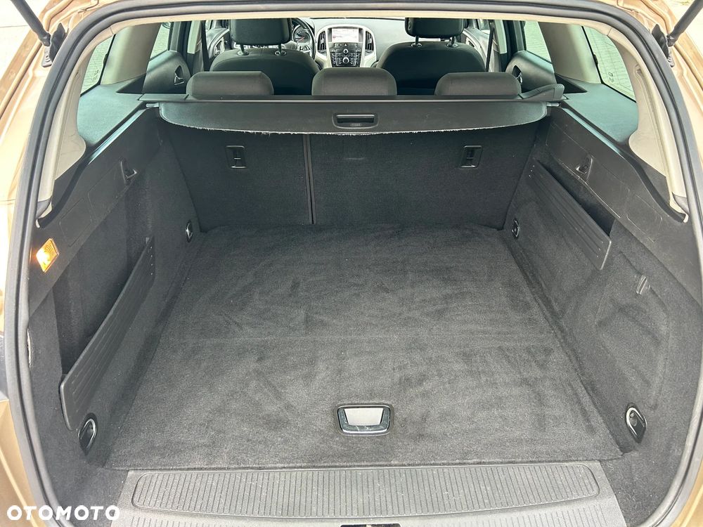 Opel Astra 1.4 Turbo - 23