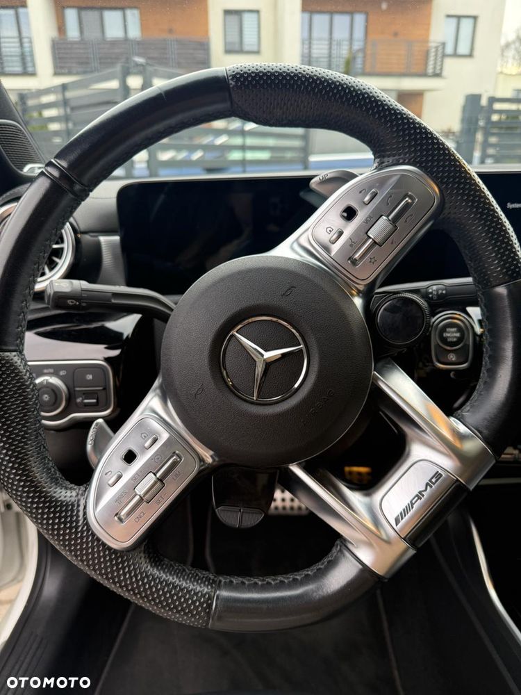 Mercedes-Benz CLA - 5