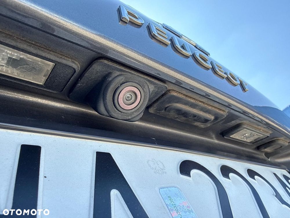 Peugeot 308 1.2 PureTech Business Line S&S - 12