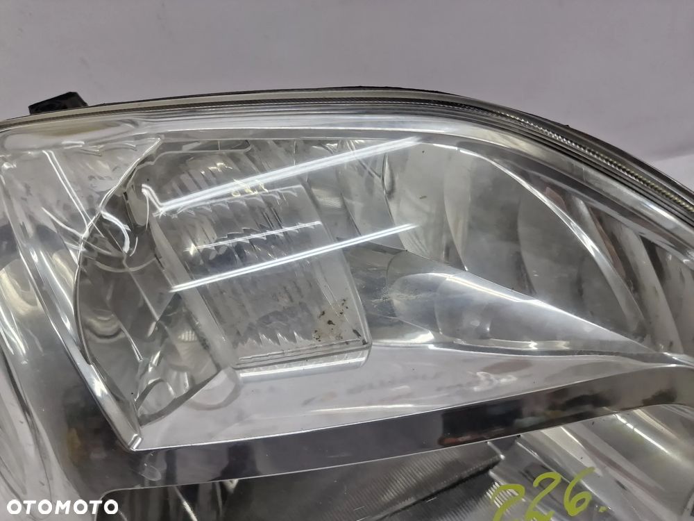 NISSAN X-TRAIL T31 07- PRAWA ZWYKŁA LAMPA PRZEDNIA PRZÓD , NR ICHIK0H1786 , NR AUKCJI LA226 - 3