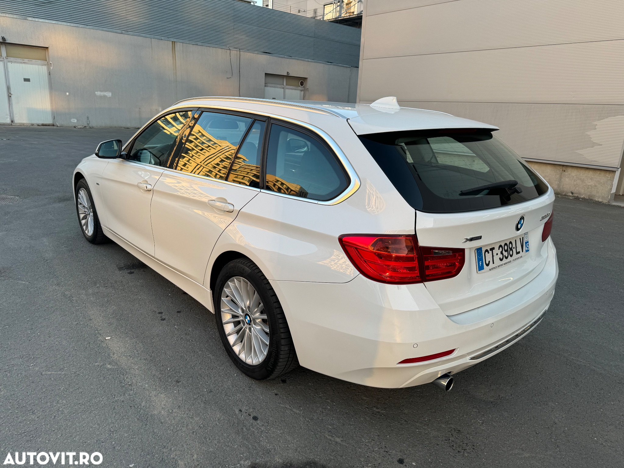 BMW Seria 3 320d Aut. Luxury Line - 4
