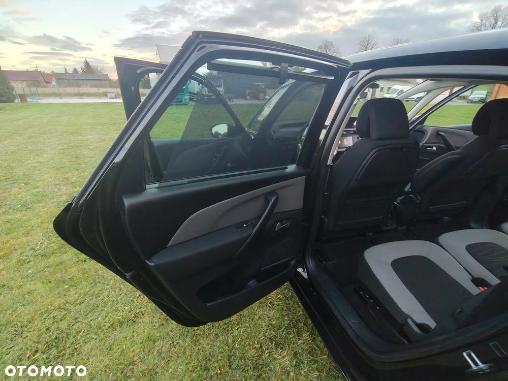 Citroën C4 Picasso e-HDi 115 Business Class - 22