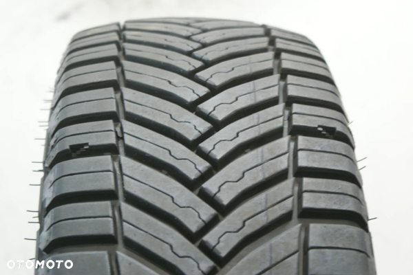 215/65R15C MICHELIN AGILIS CROSSCLIMATE , 8,6mm B1165