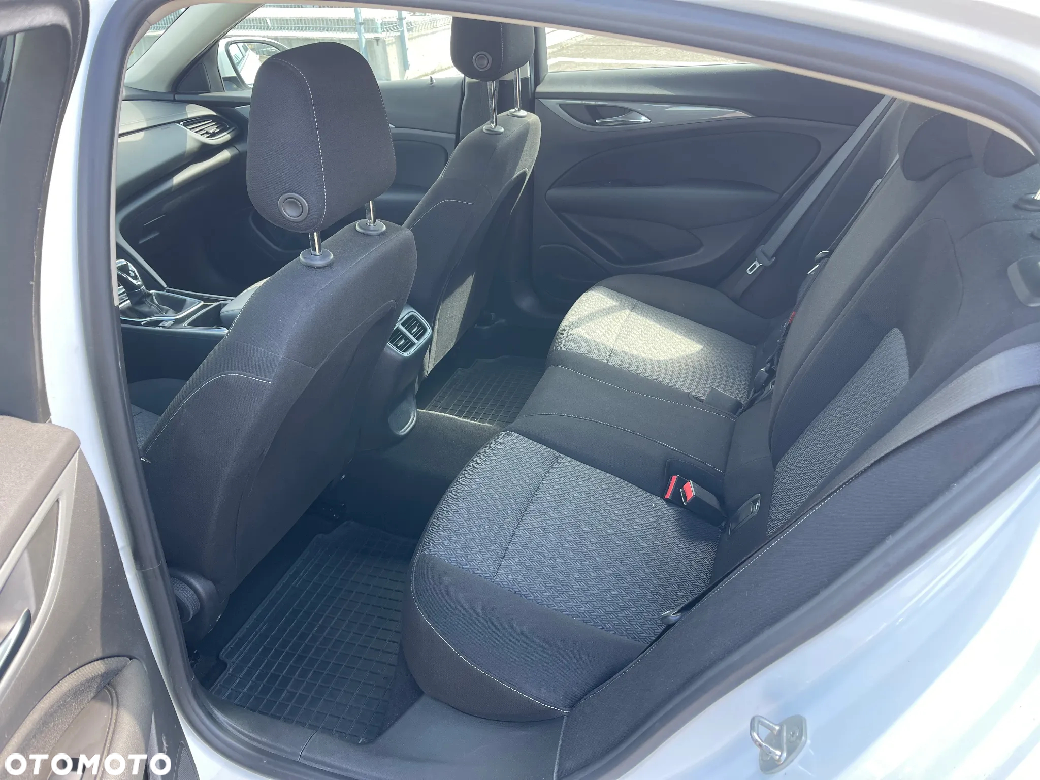 Opel Insignia 1.6 CDTI Enjoy S&S Eco - 14