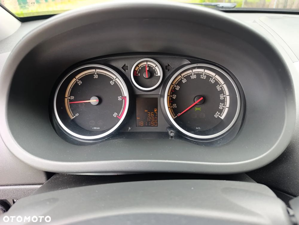 Opel Corsa - 22