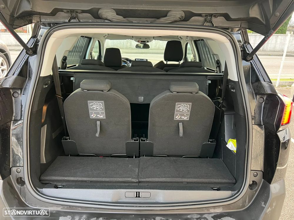 Peugeot 5008 - 22