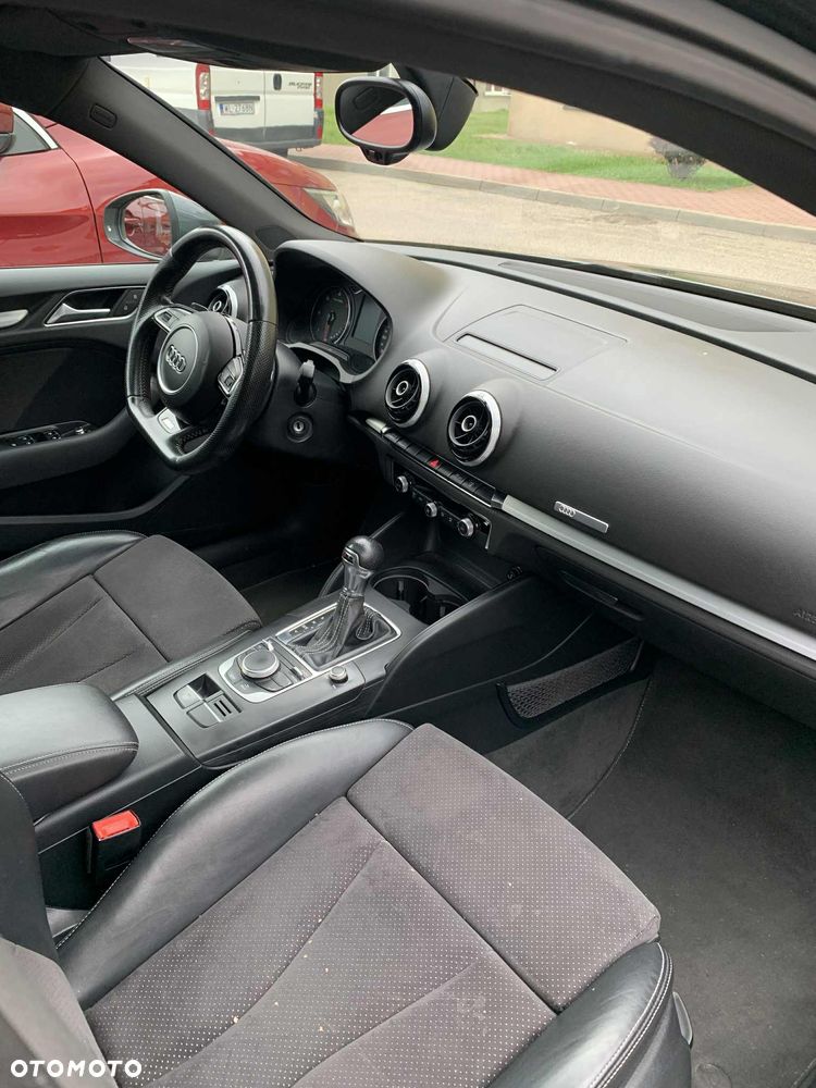 Audi A3 Sportback 1.6 TDI S tronic Ambition - 19