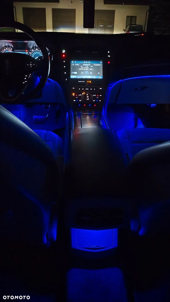 Lincoln MKZ - 20