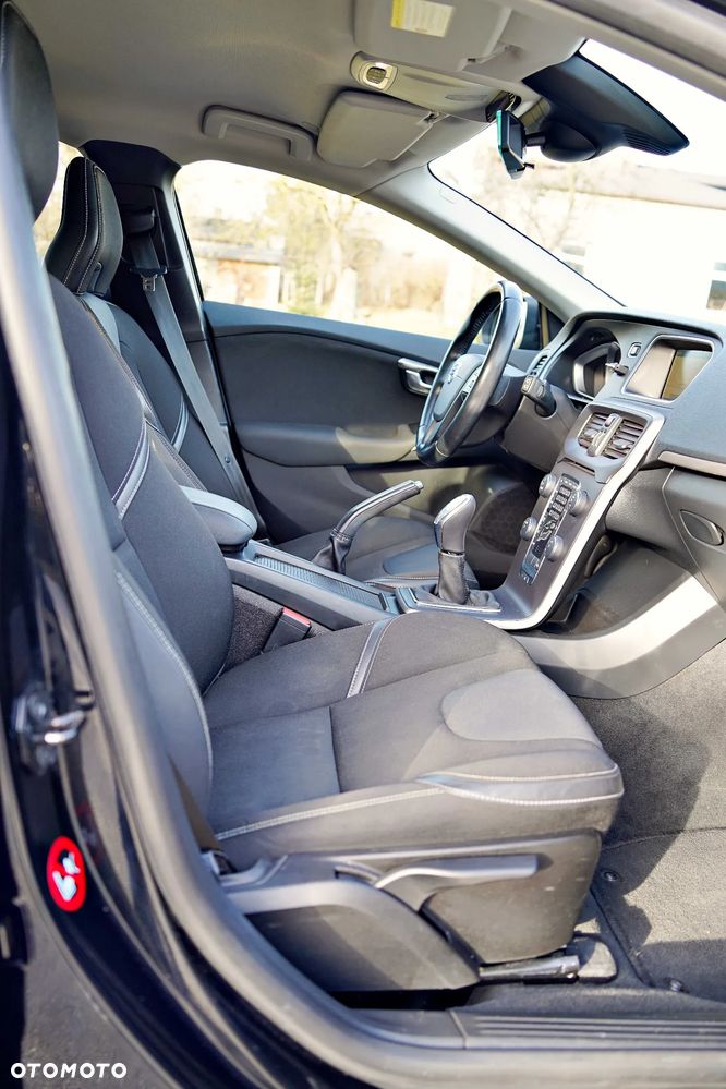 Volvo V40 - 14
