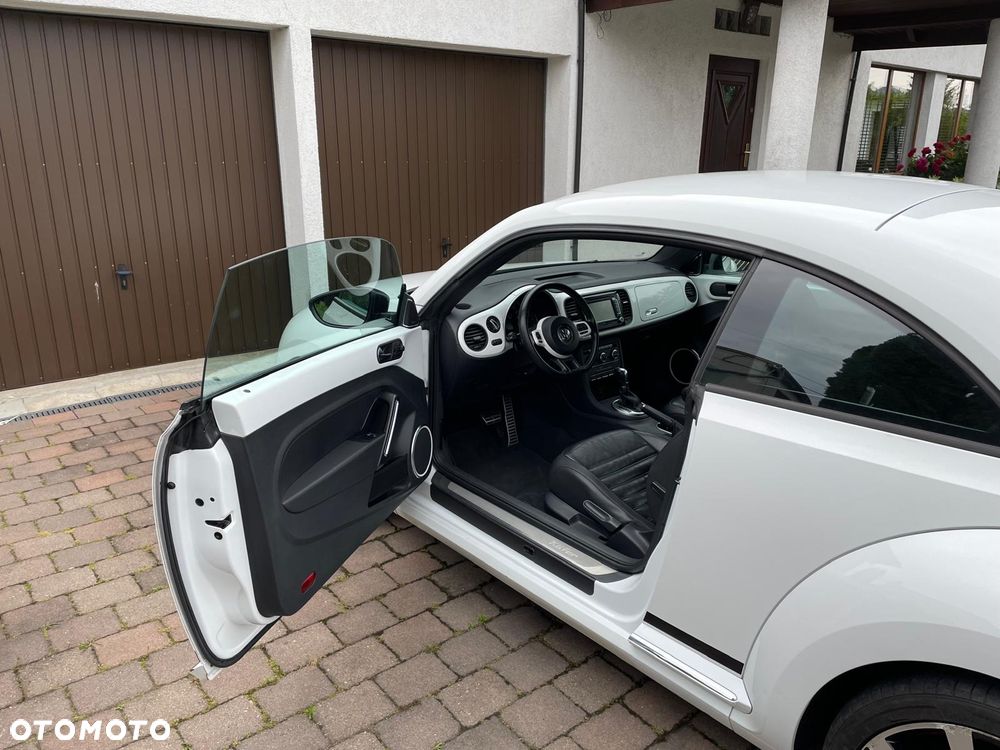 Volkswagen Beetle 2.0 TSI DSG Sport - 2